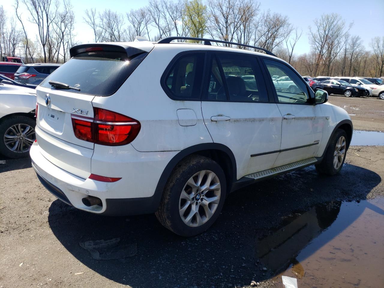 2011 BMW X5 XDRIVE3 - Фото 3