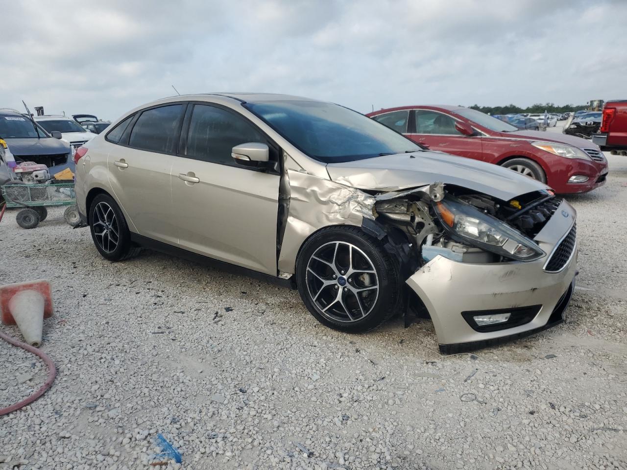 2017 FORD FOCUS SEL - Фото 4