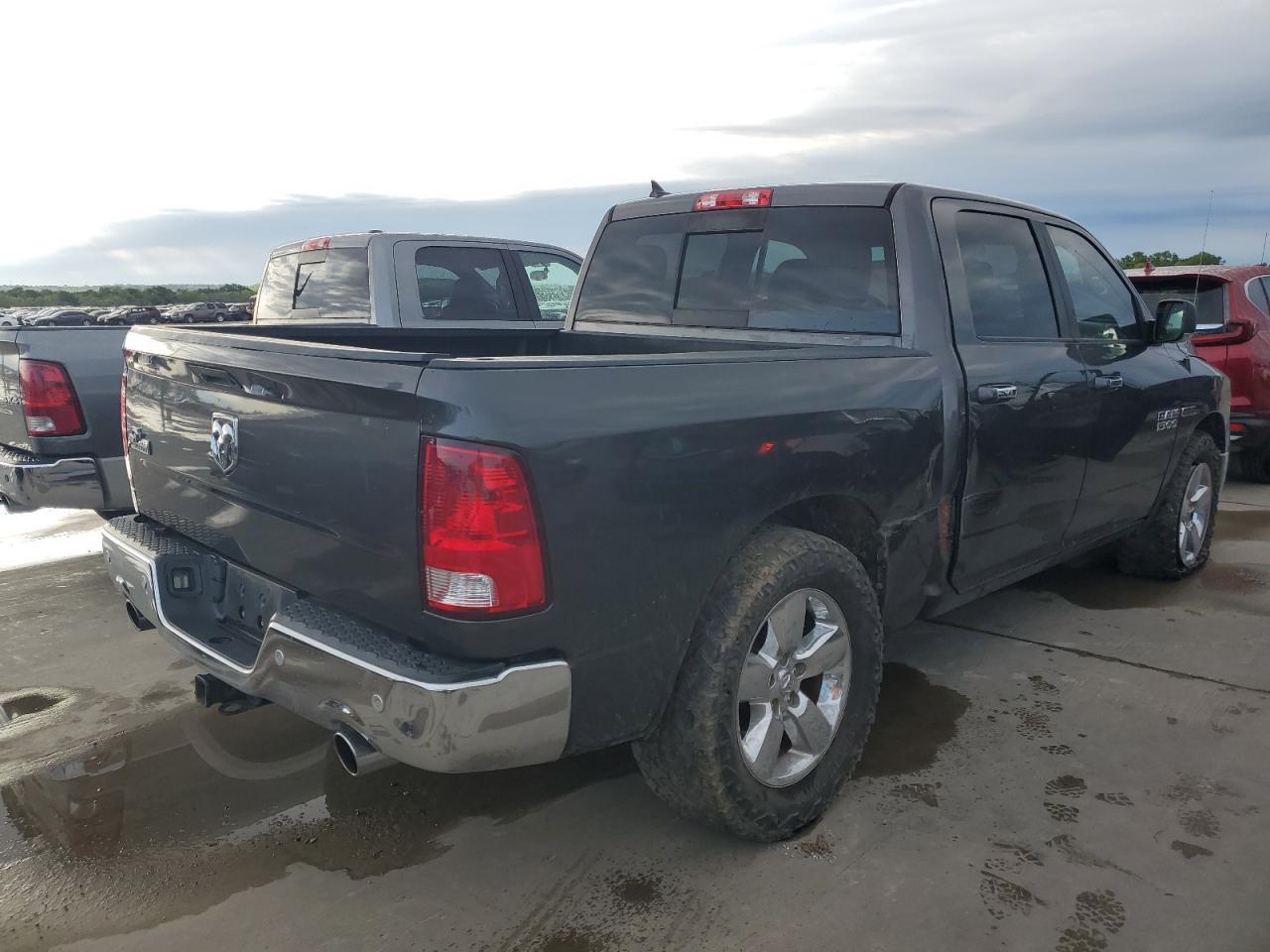 2015 RAM 1500 SLT - Image 3