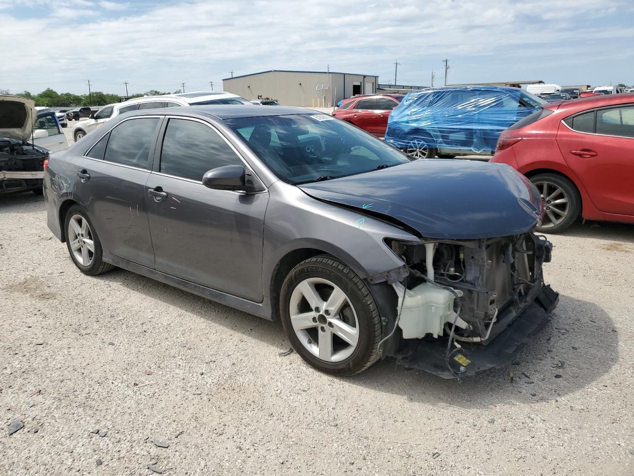 2014 TOYOTA CAMRY L - Фото 4