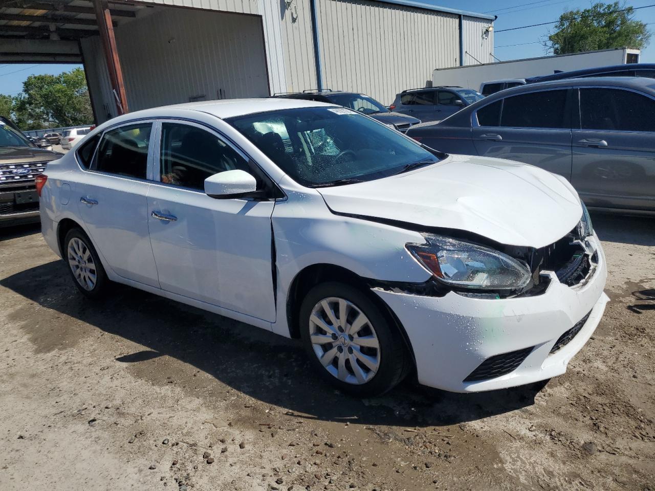 2017 NISSAN SENTRA S - Фото 4