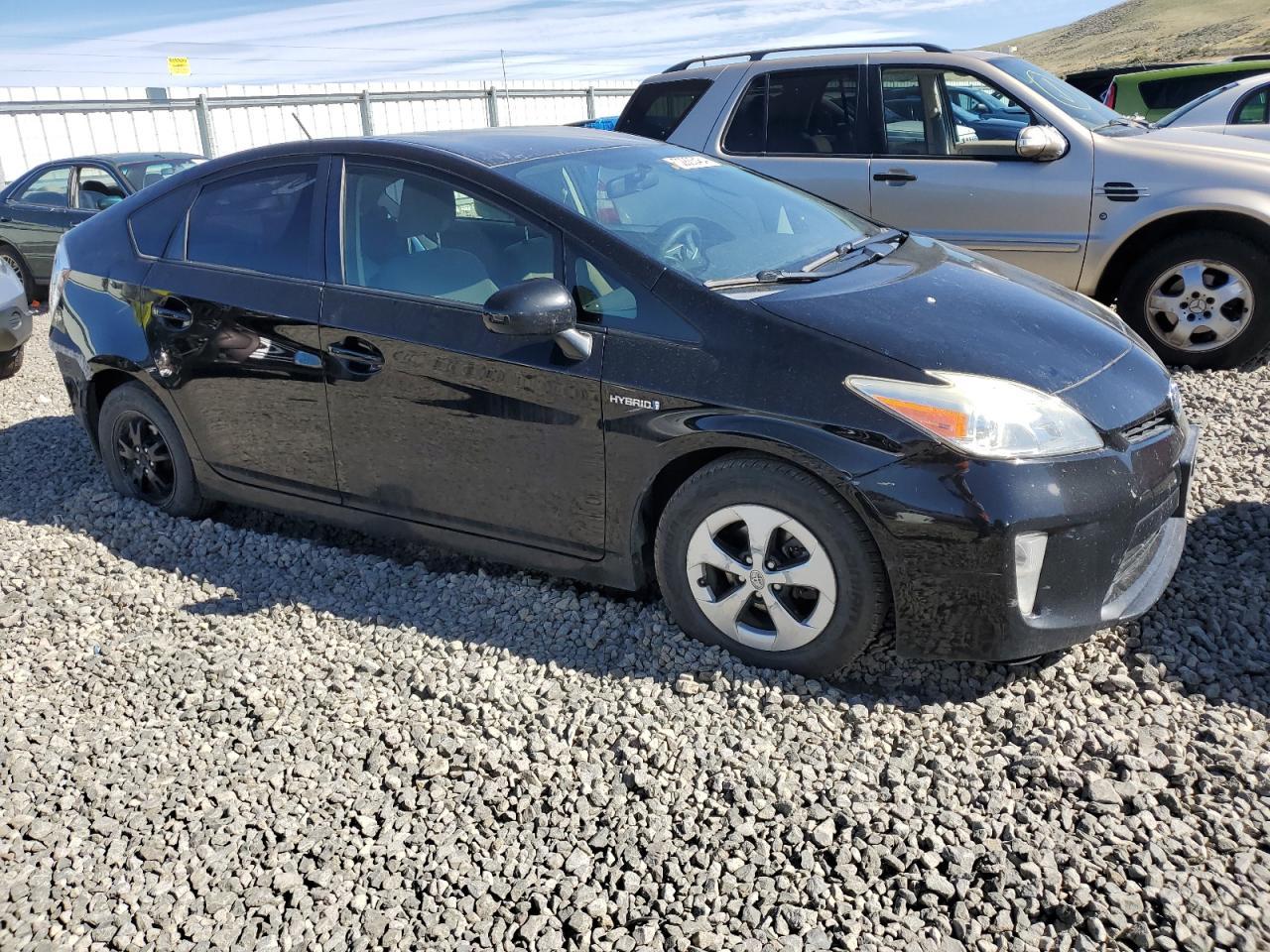 2015 TOYOTA PRIUS - Image 4