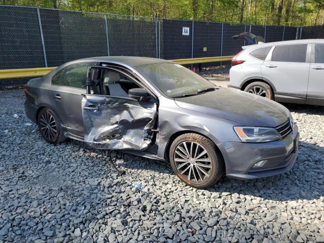 2016 Volkswagen Jetta Sport - Image 4