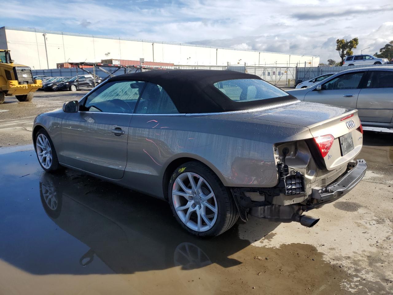 2011 AUDI A5 PREMIUM - Image 2