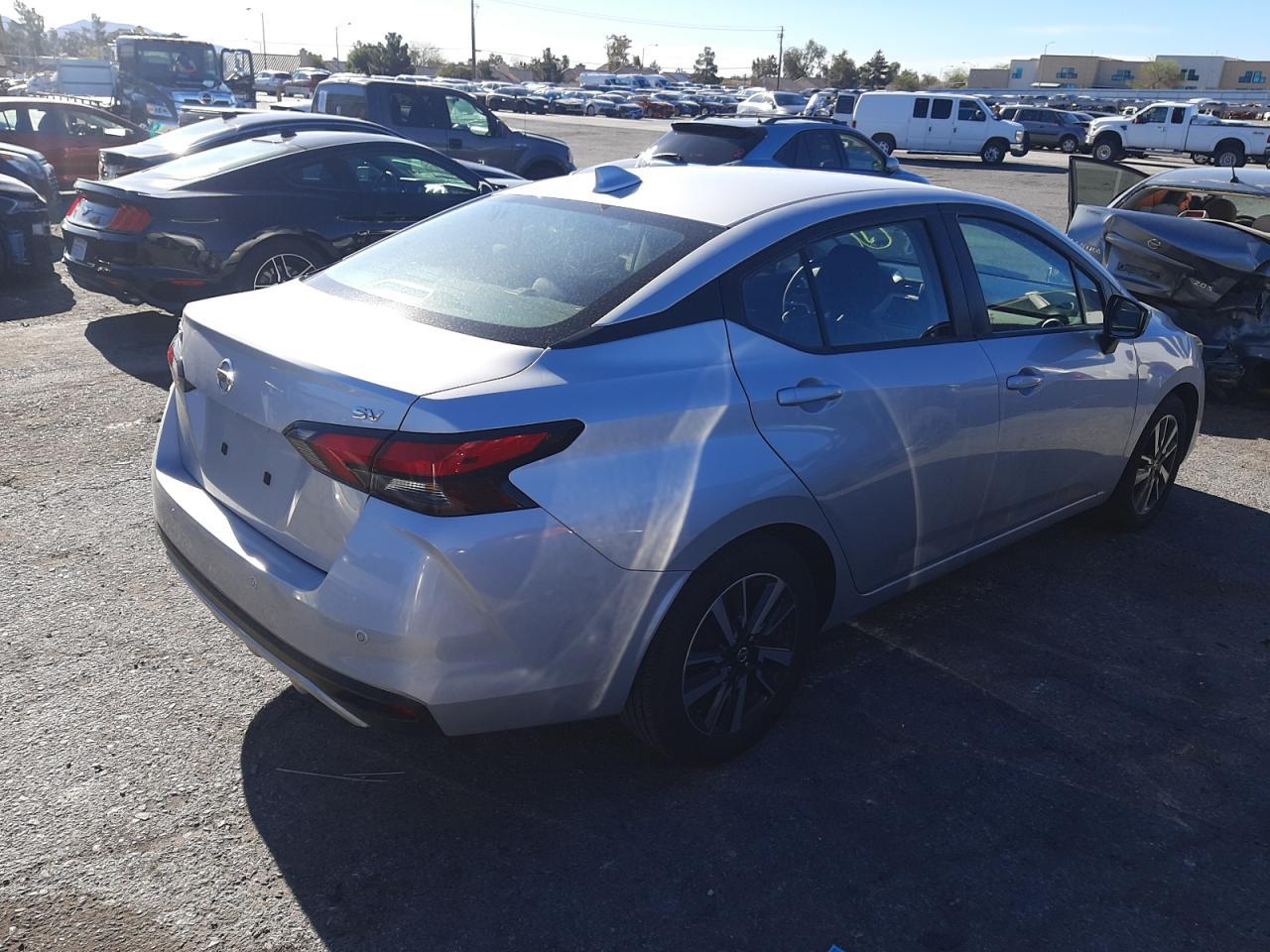 2021 NISSAN VERSA SV - Image 3