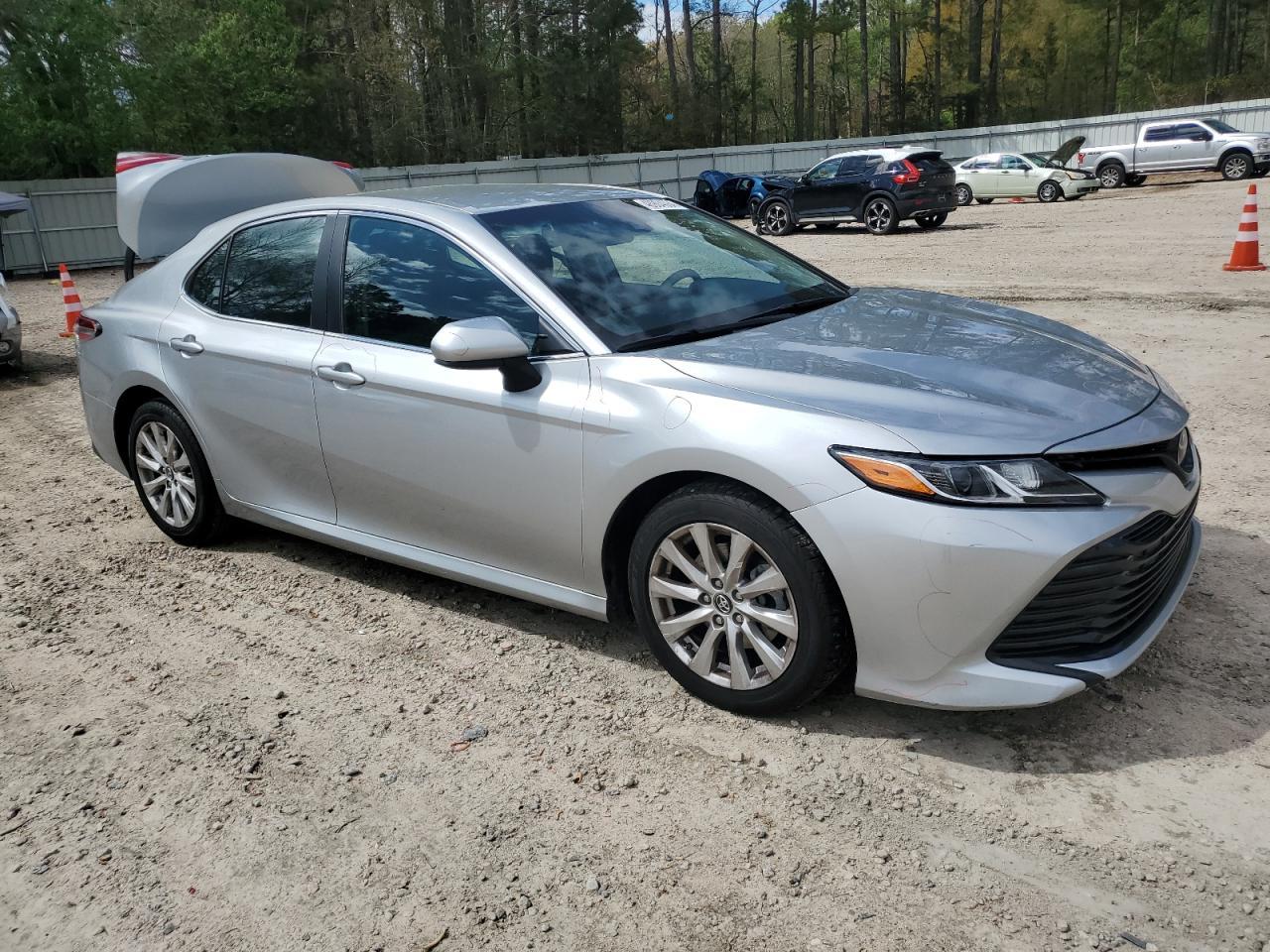 2018 TOYOTA CAMRY L - Image 4