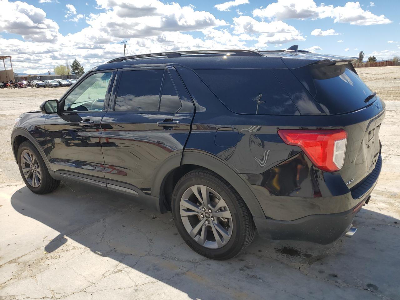2022 FORD EXPLORER X - Фото 2