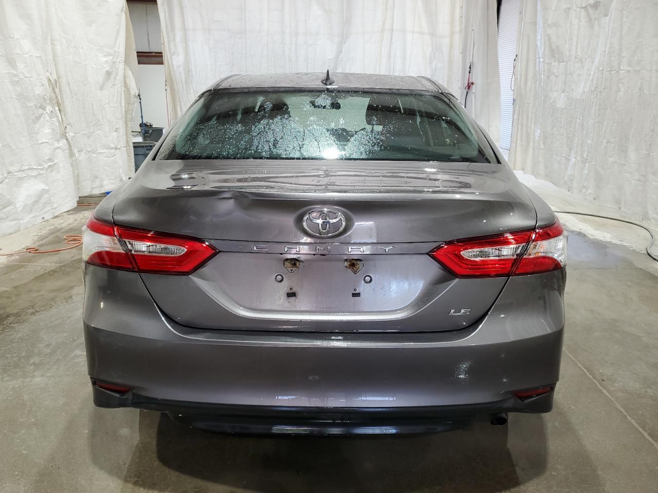 2020 TOYOTA CAMRY LE - Фото 6