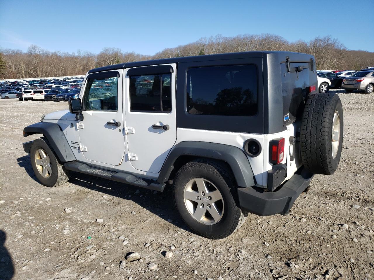 2014 JEEP WRANGLER U - Image 2