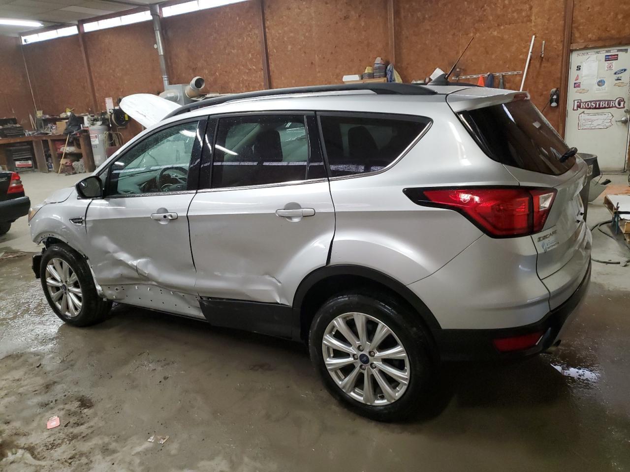 2019 FORD ESCAPE SEL - Image 2