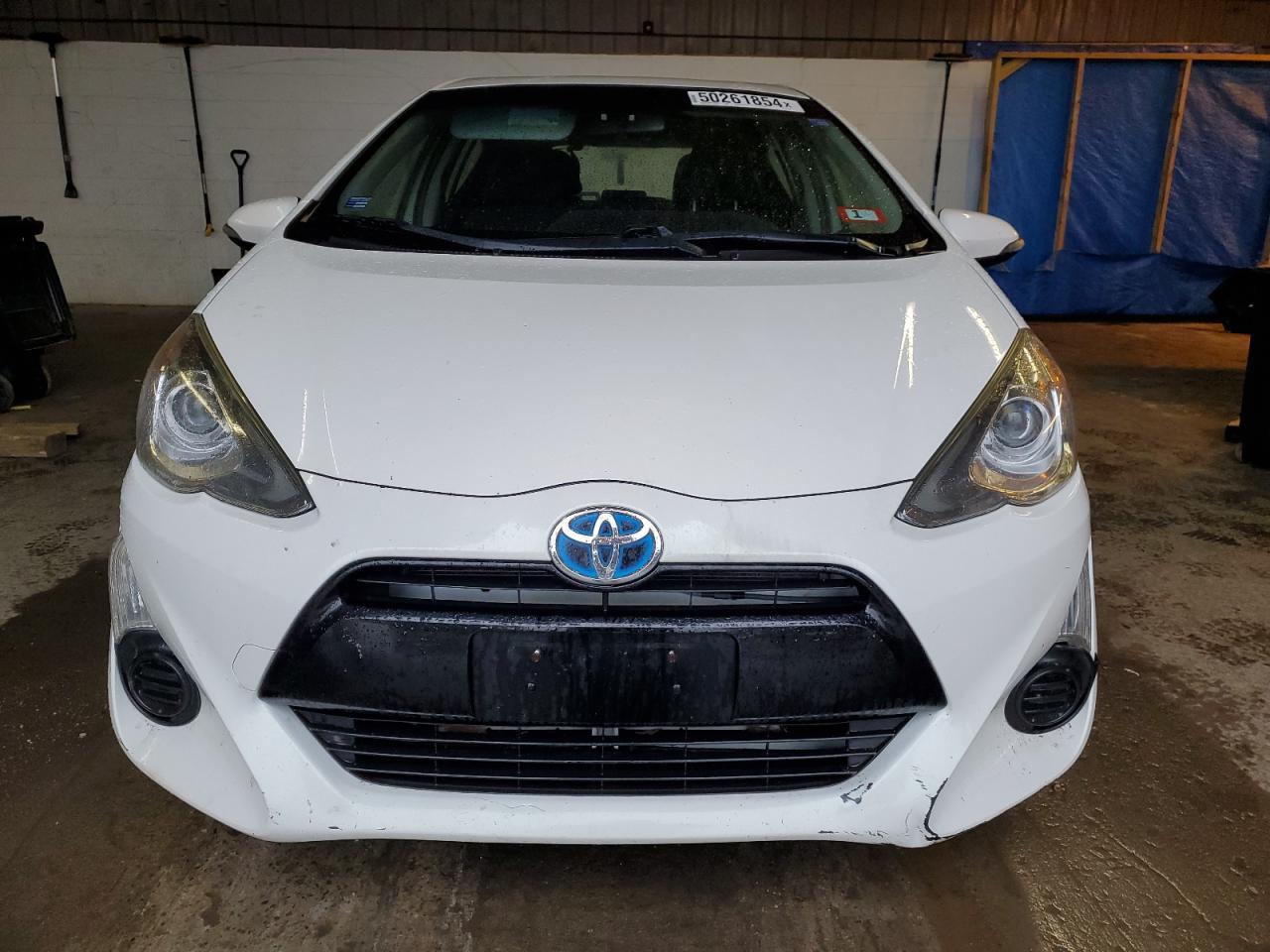 2015 TOYOTA PRIUS C - Image 5