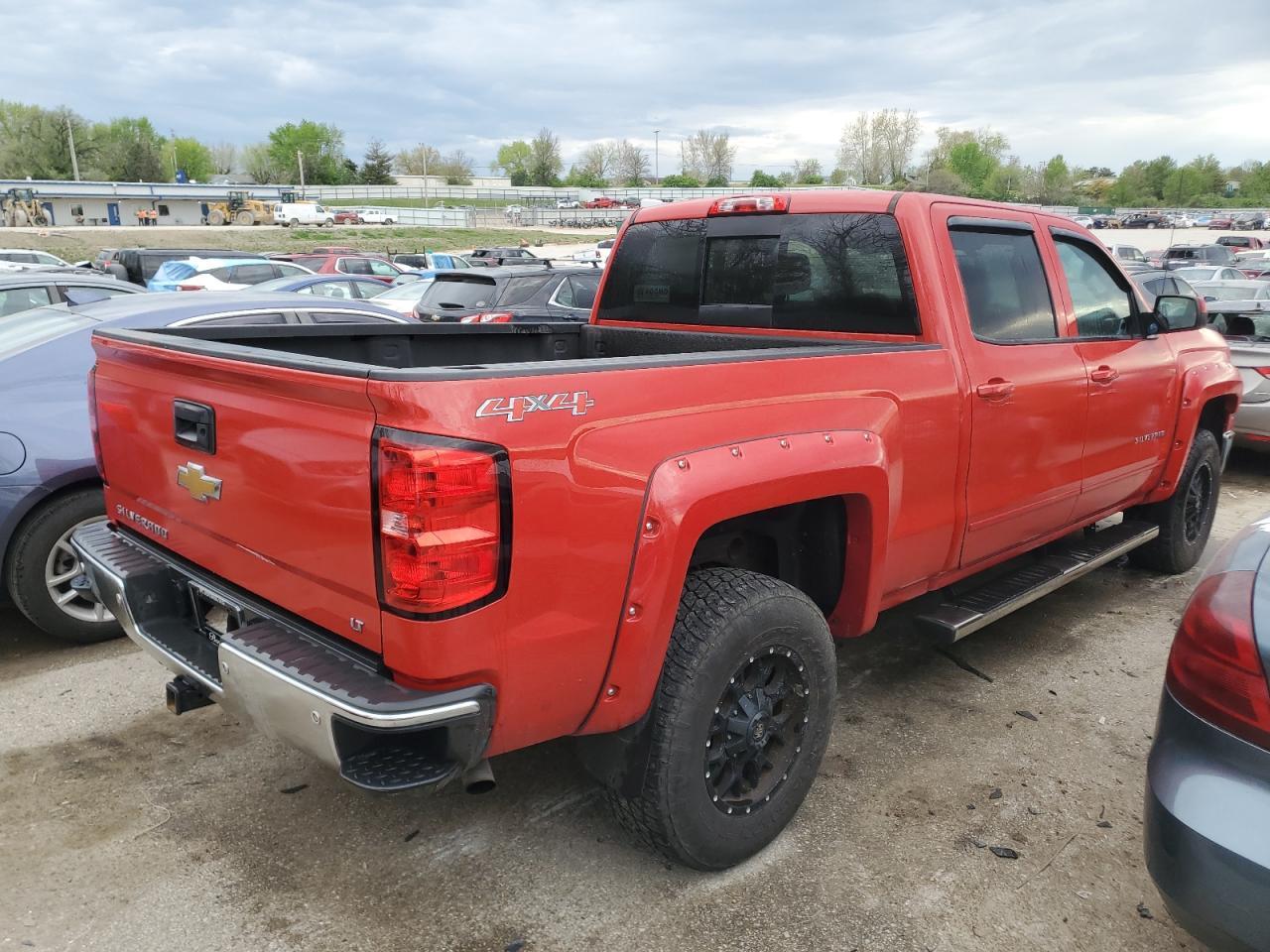 2015 CHEVROLET SILVERADO - Фото 3