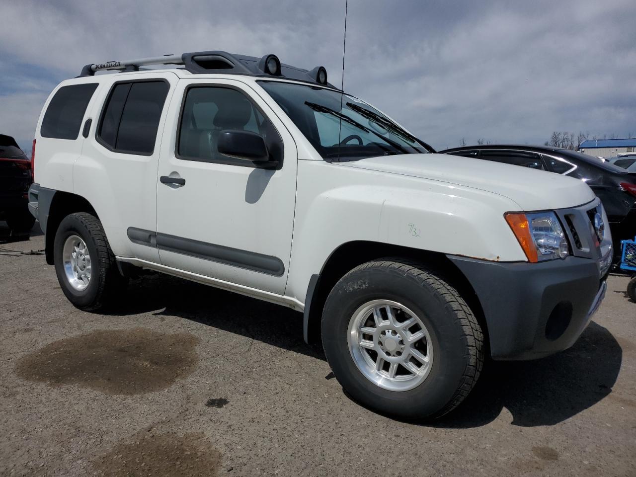 2015 NISSAN XTERRA X - Фото 4