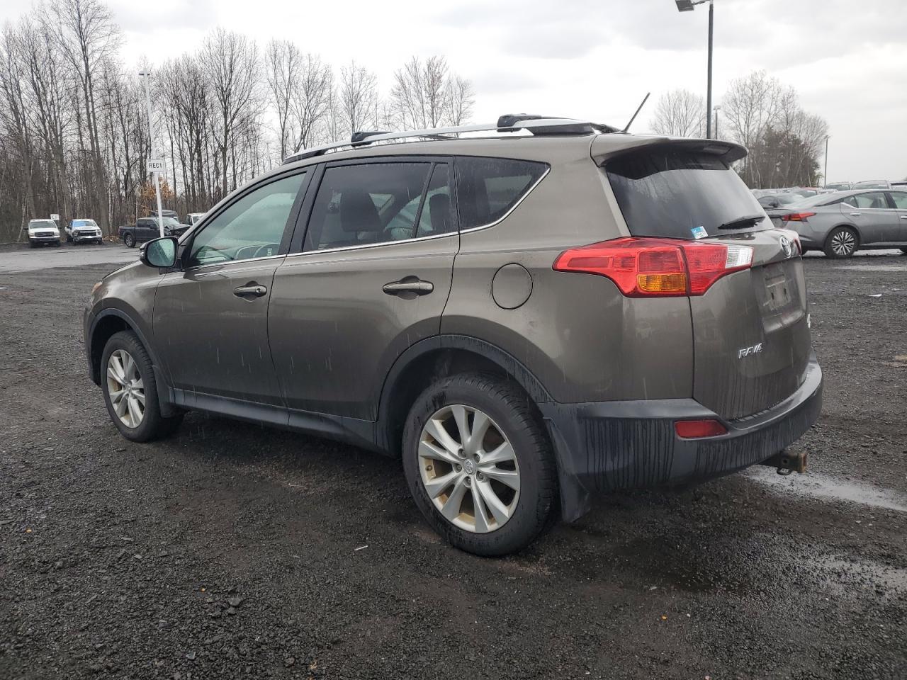 2015 TOYOTA RAV4 LIMIT - Image 2