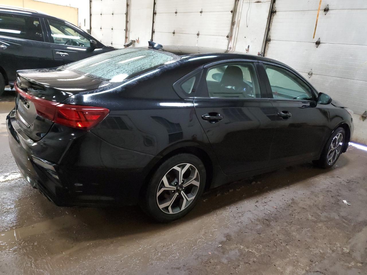 2021 KIA FORTE FE - Image 3