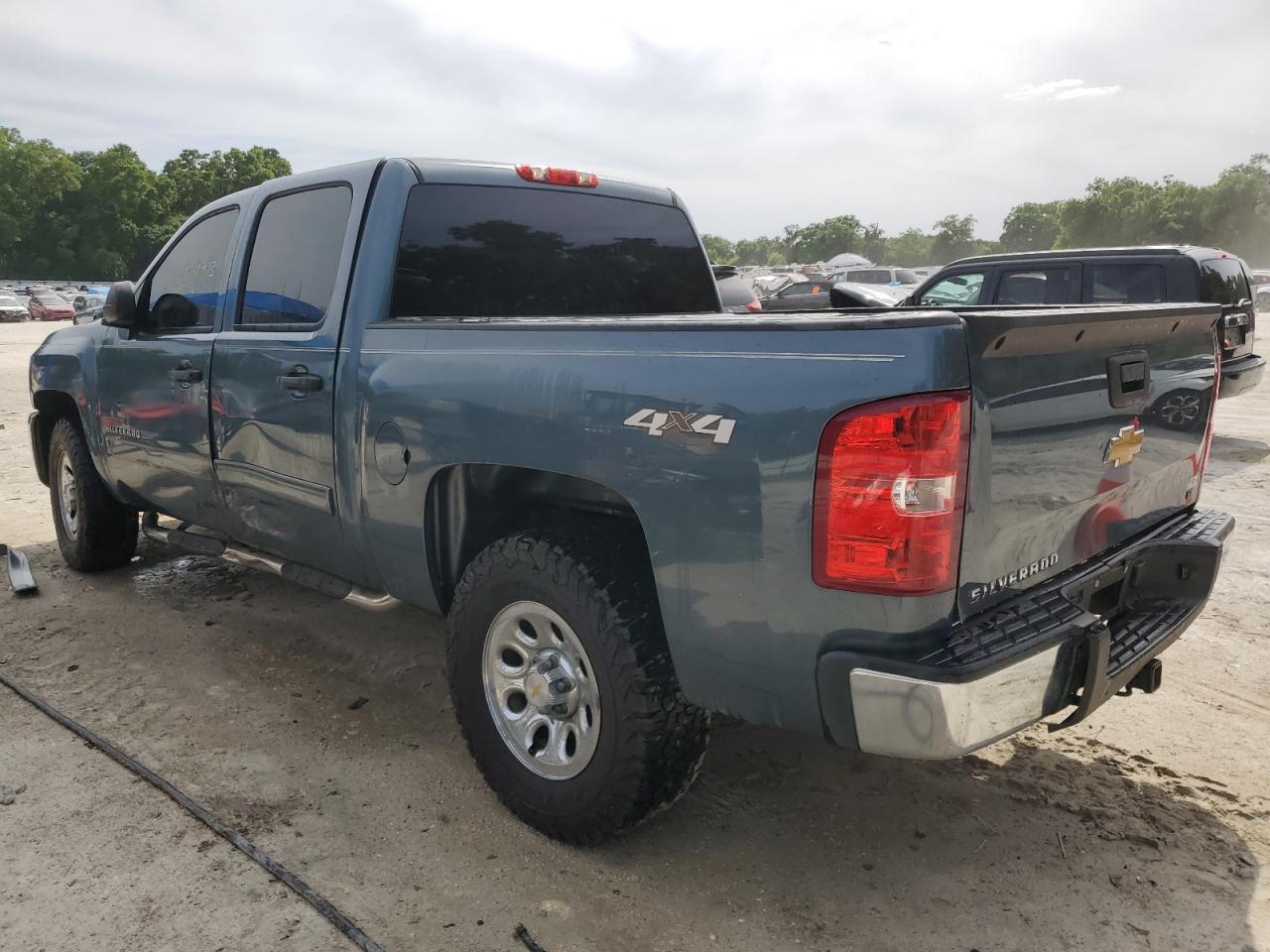 2013 CHEVROLET SILVERADO - Image 2