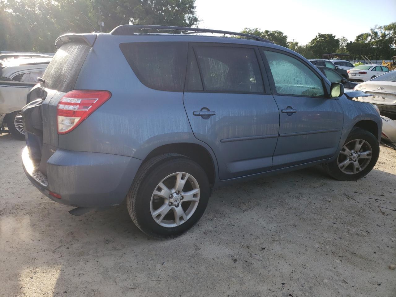 2011 TOYOTA RAV4 - Image 3