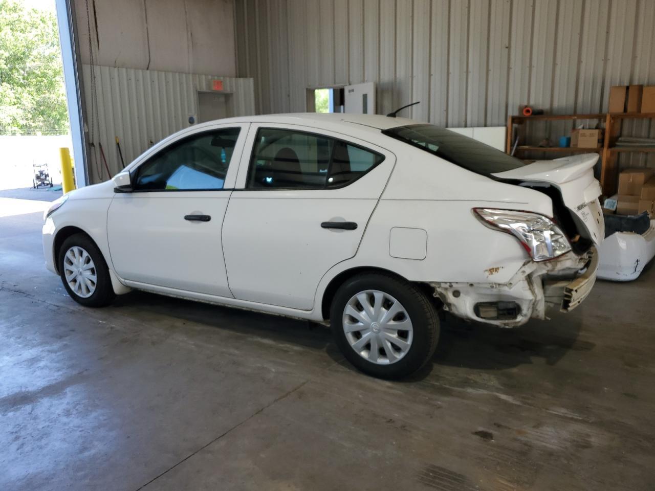 2016 NISSAN VERSA S - Image 2
