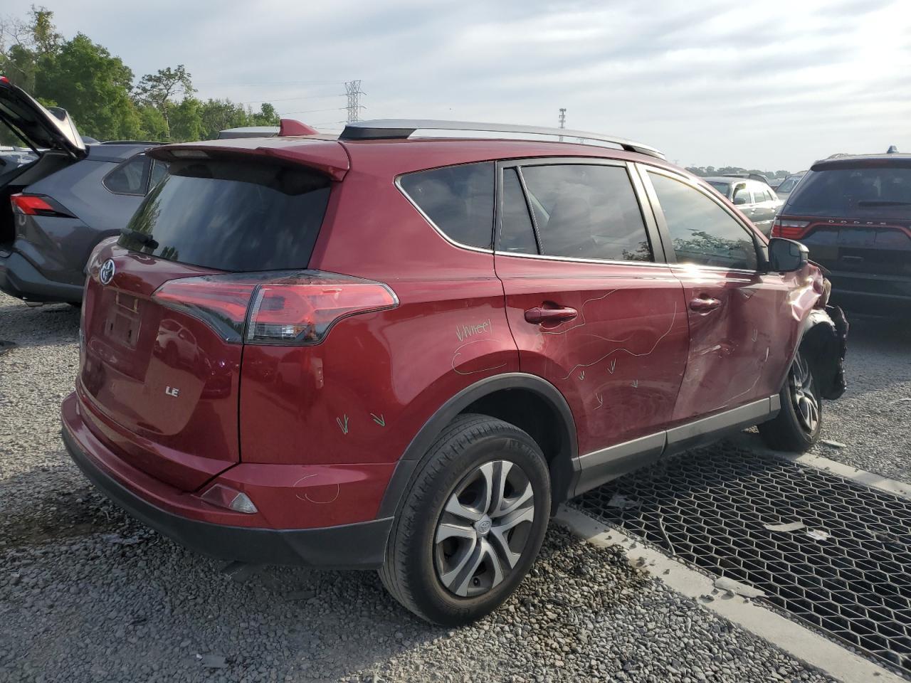 2018 TOYOTA RAV4 LE - Image 3