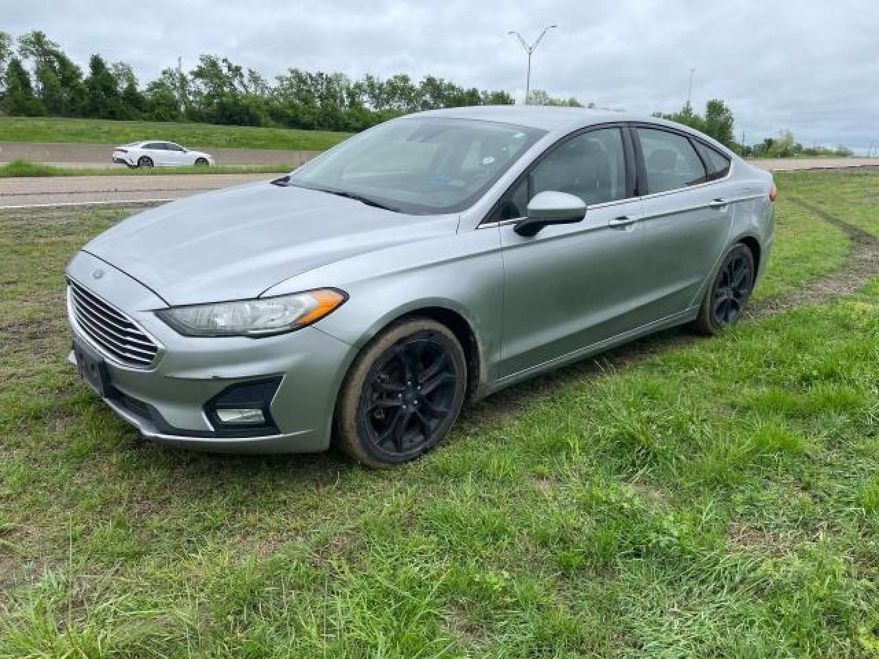 2020 FORD FUSION SE - Image 2
