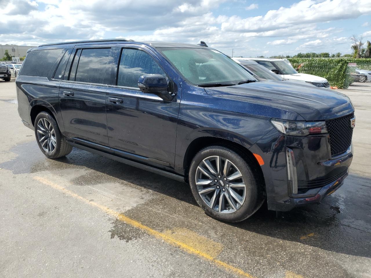2023 CADILLAC ESCALADE E - Image 4