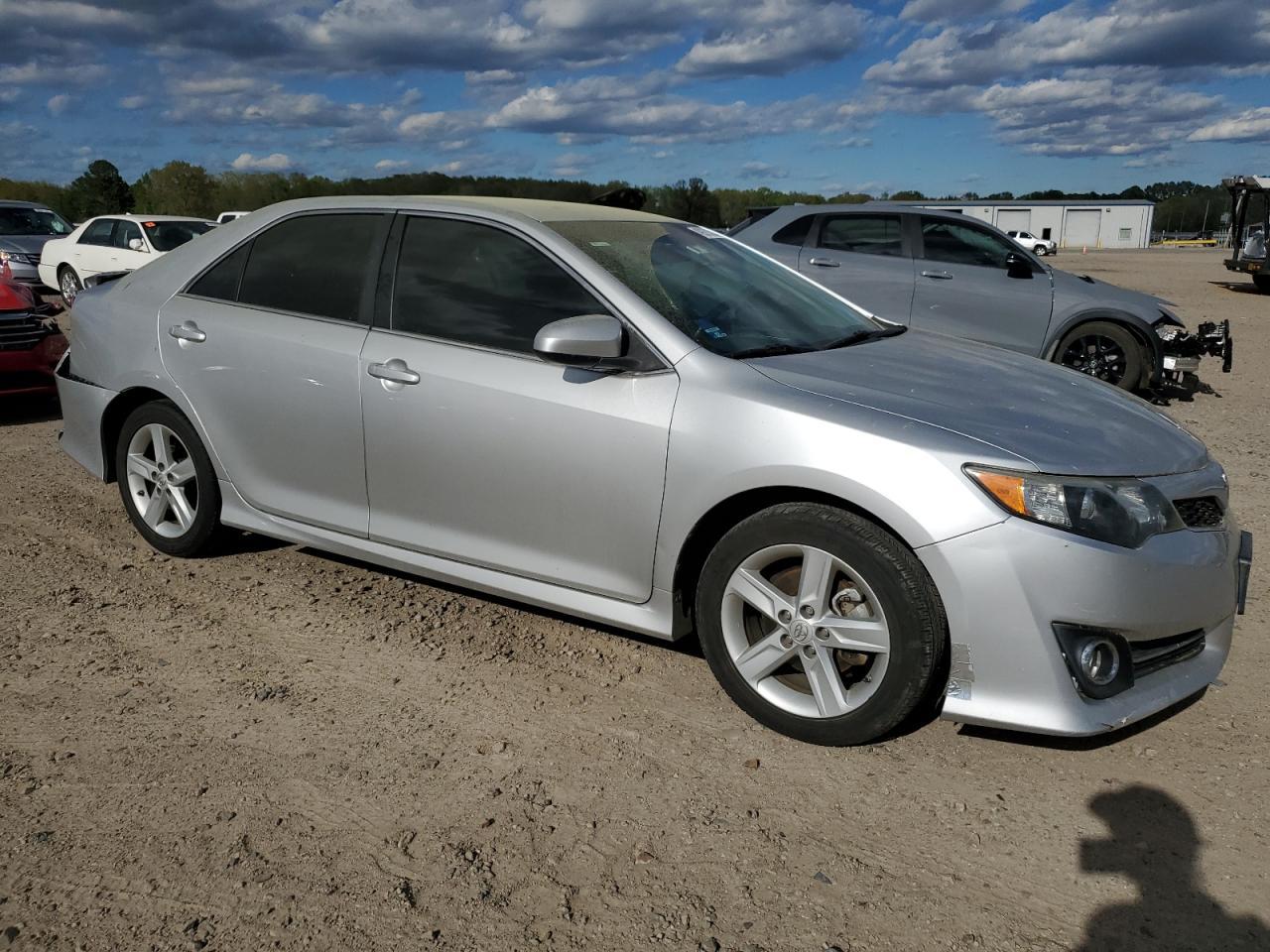 2013 TOYOTA CAMRY L - Image 4