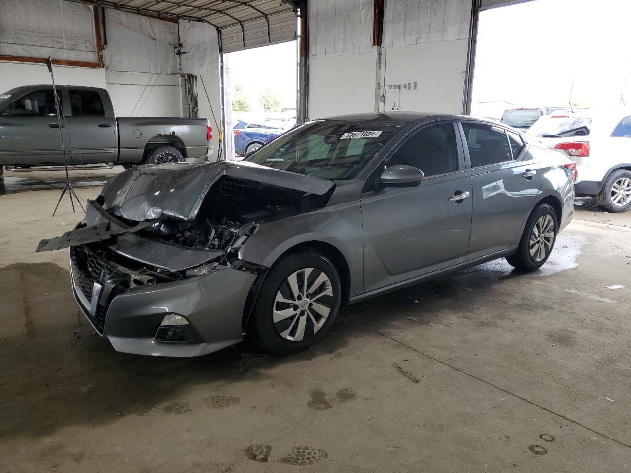 2019 NISSAN ALTIMA S car image