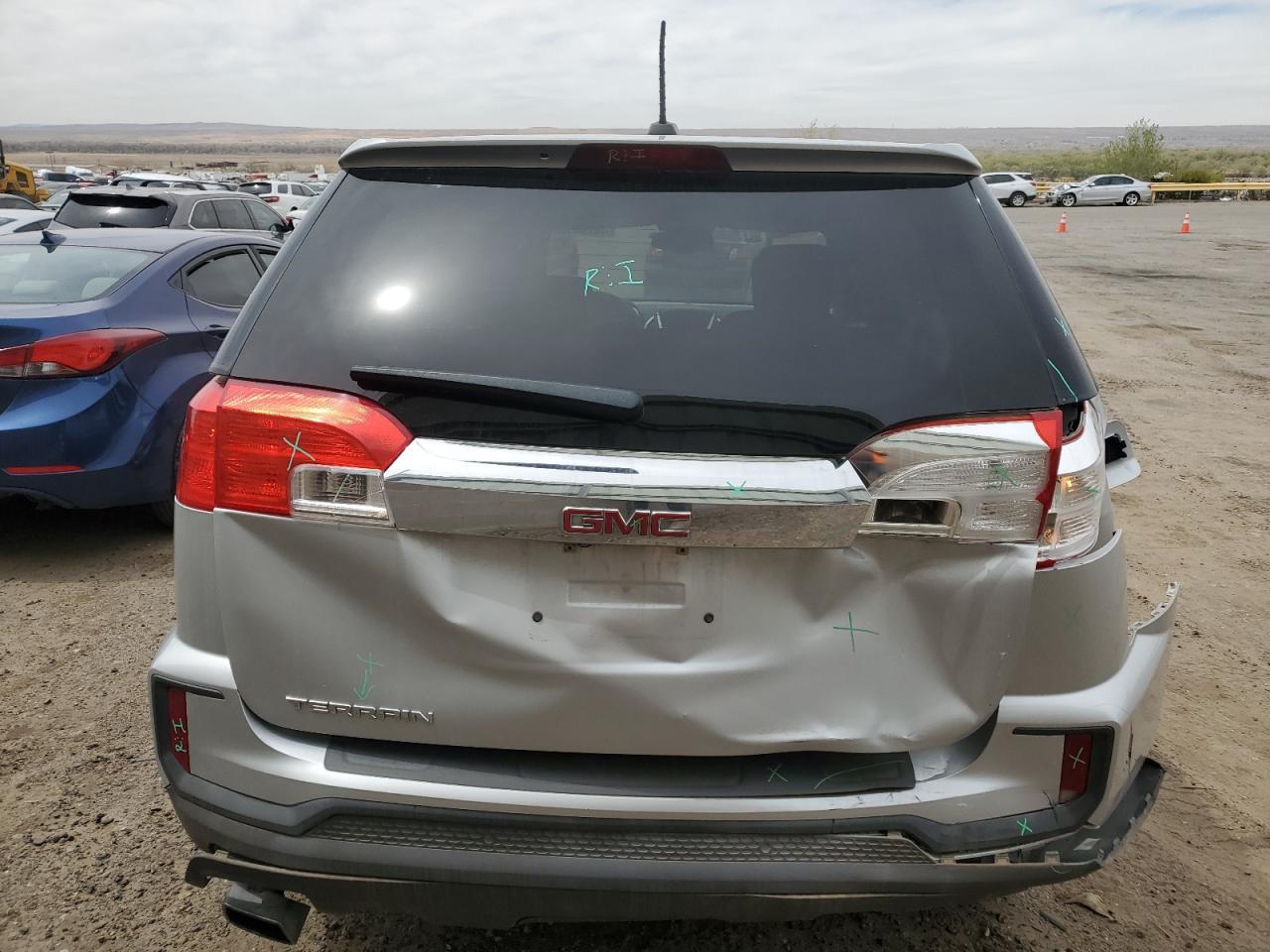 2016 GMC TERRAIN SL - Image 6