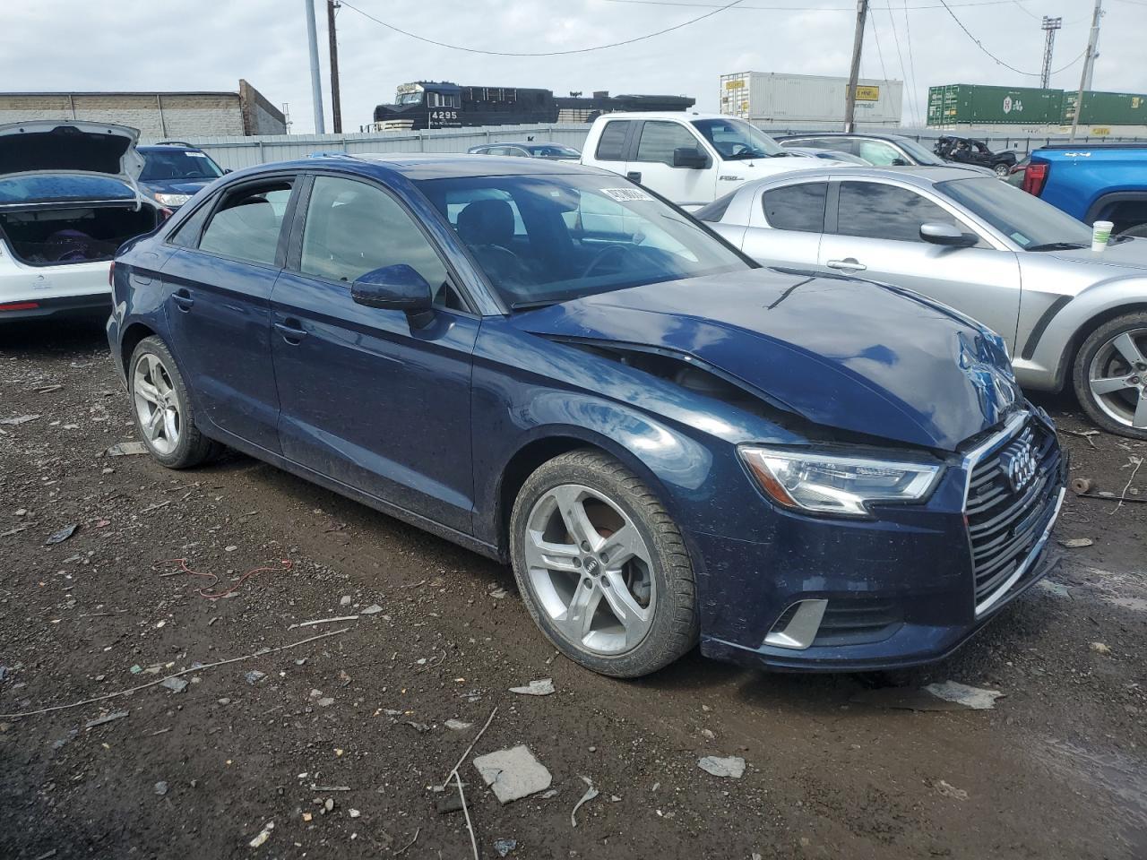 2017 AUDI A3 PREMIUM - Фото 4