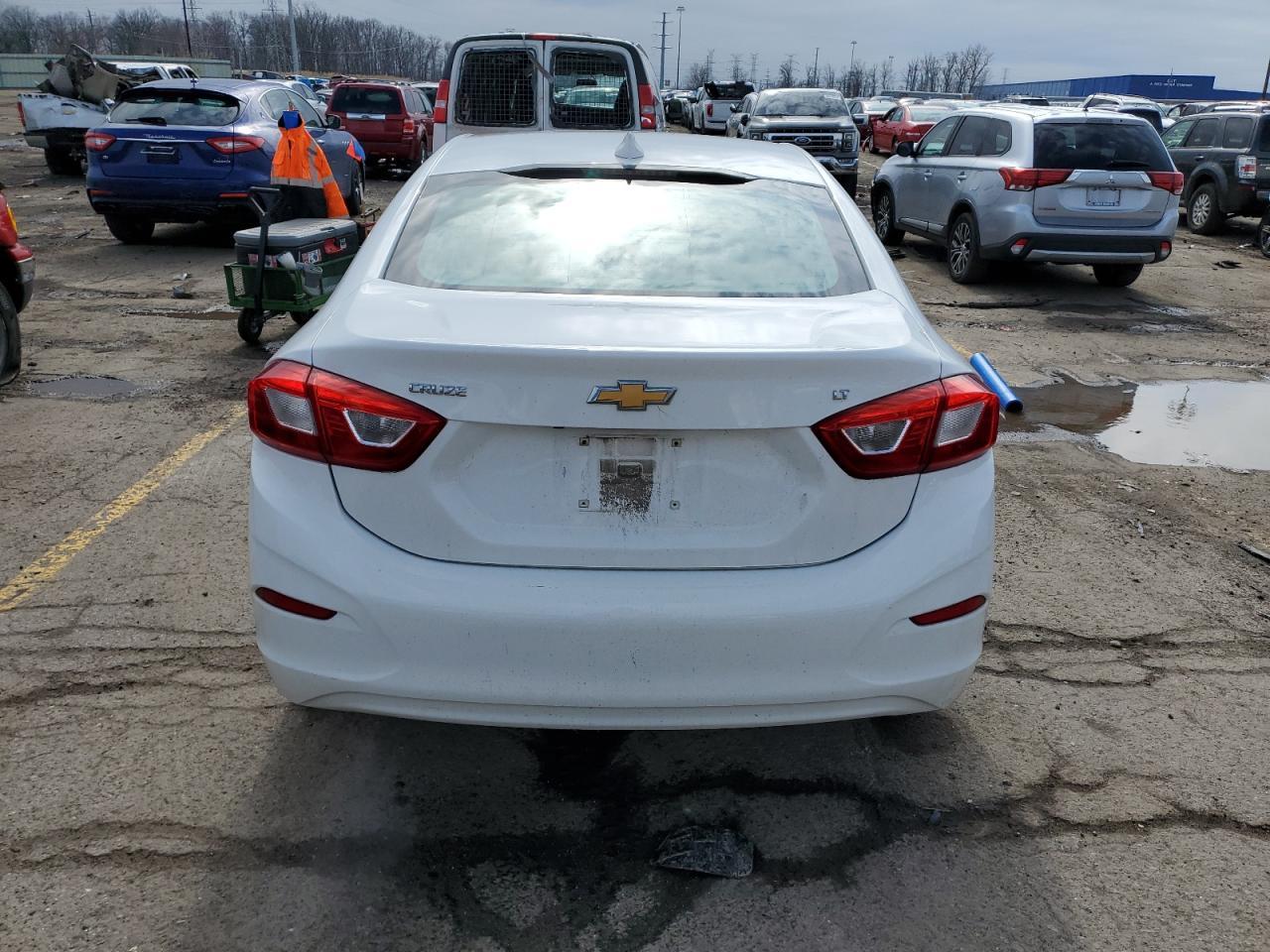 2017 CHEVROLET CRUZE LT - Фото 6