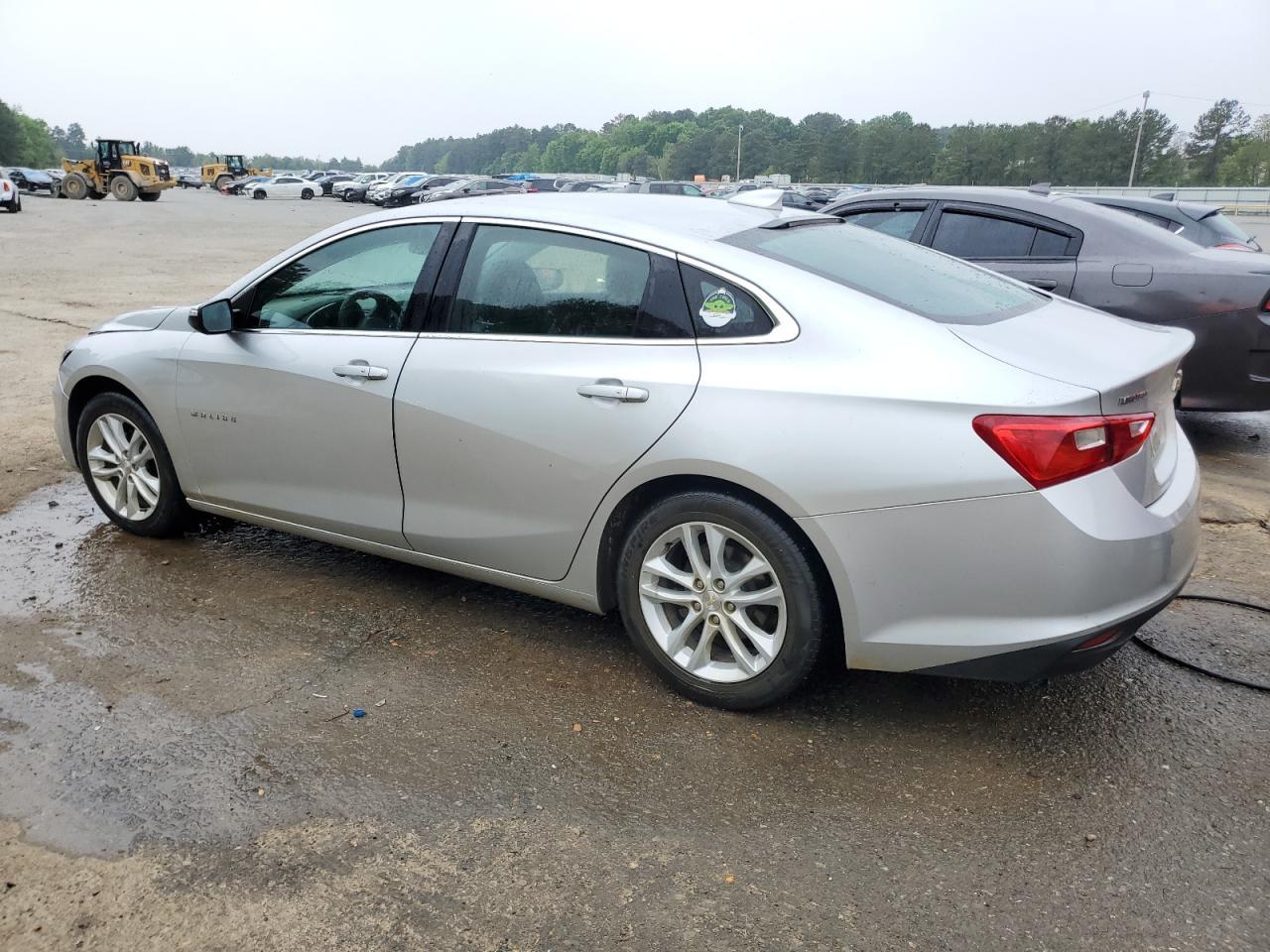 2017 CHEVROLET MALIBU LT - Image 2
