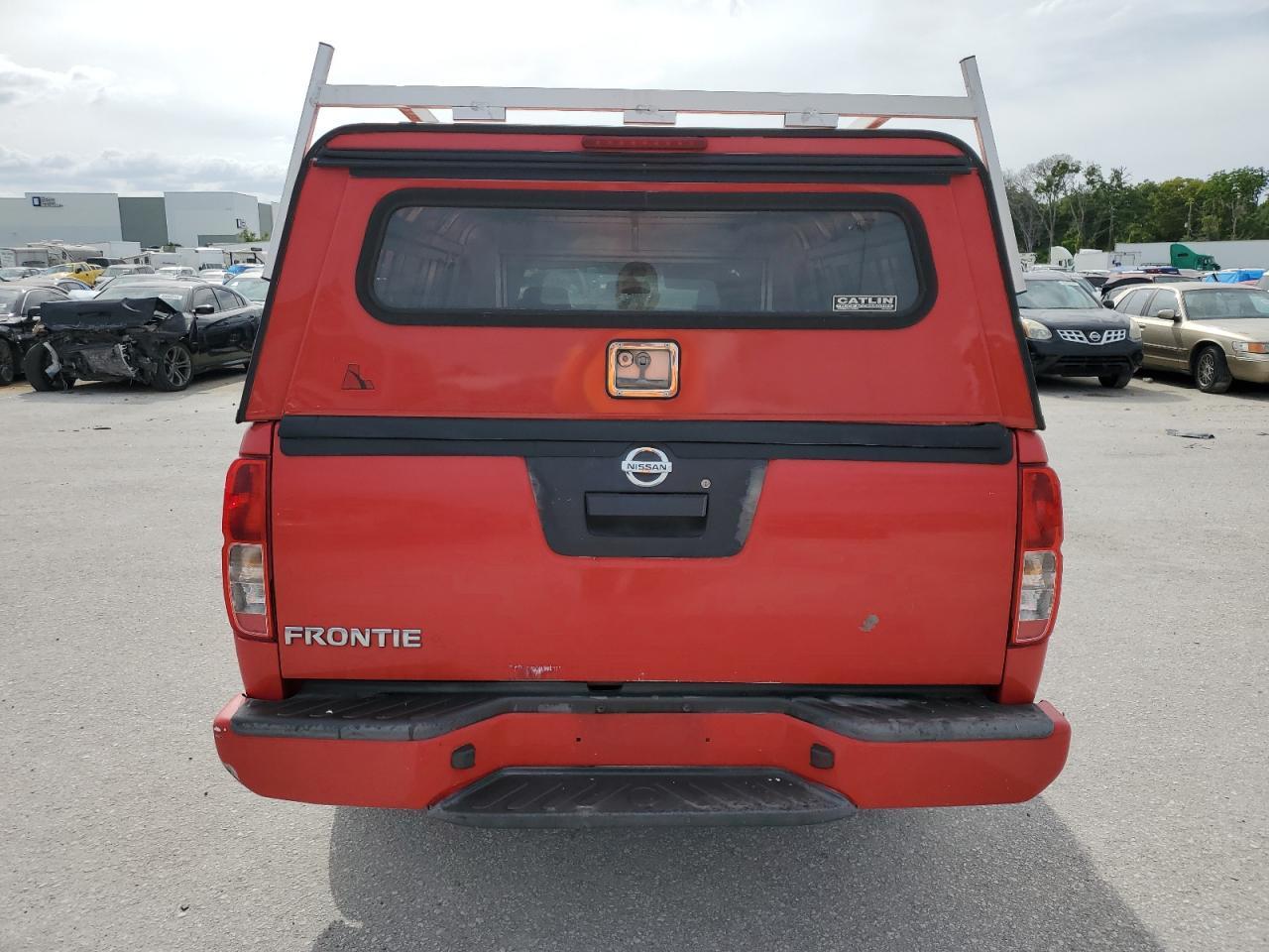 2017 NISSAN FRONTIER S - Фото 6