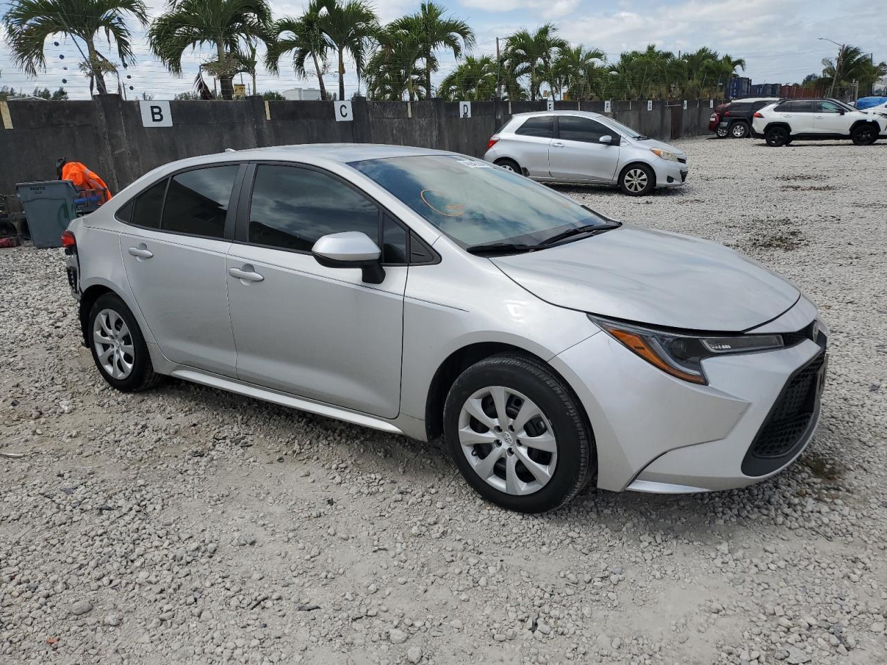 2021 TOYOTA COROLLA LE - Фото 4