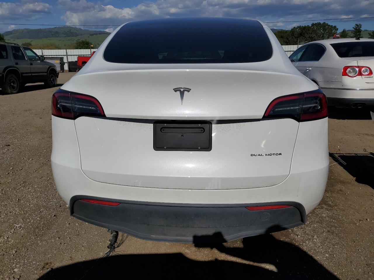 2023 TESLA MODEL Y - Фото 6