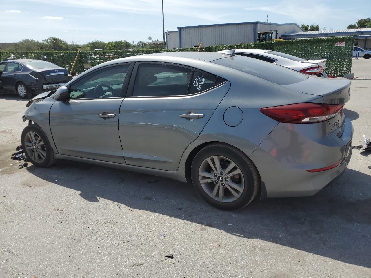 2018 HYUNDAI ELANTRA SE - Фото 2
