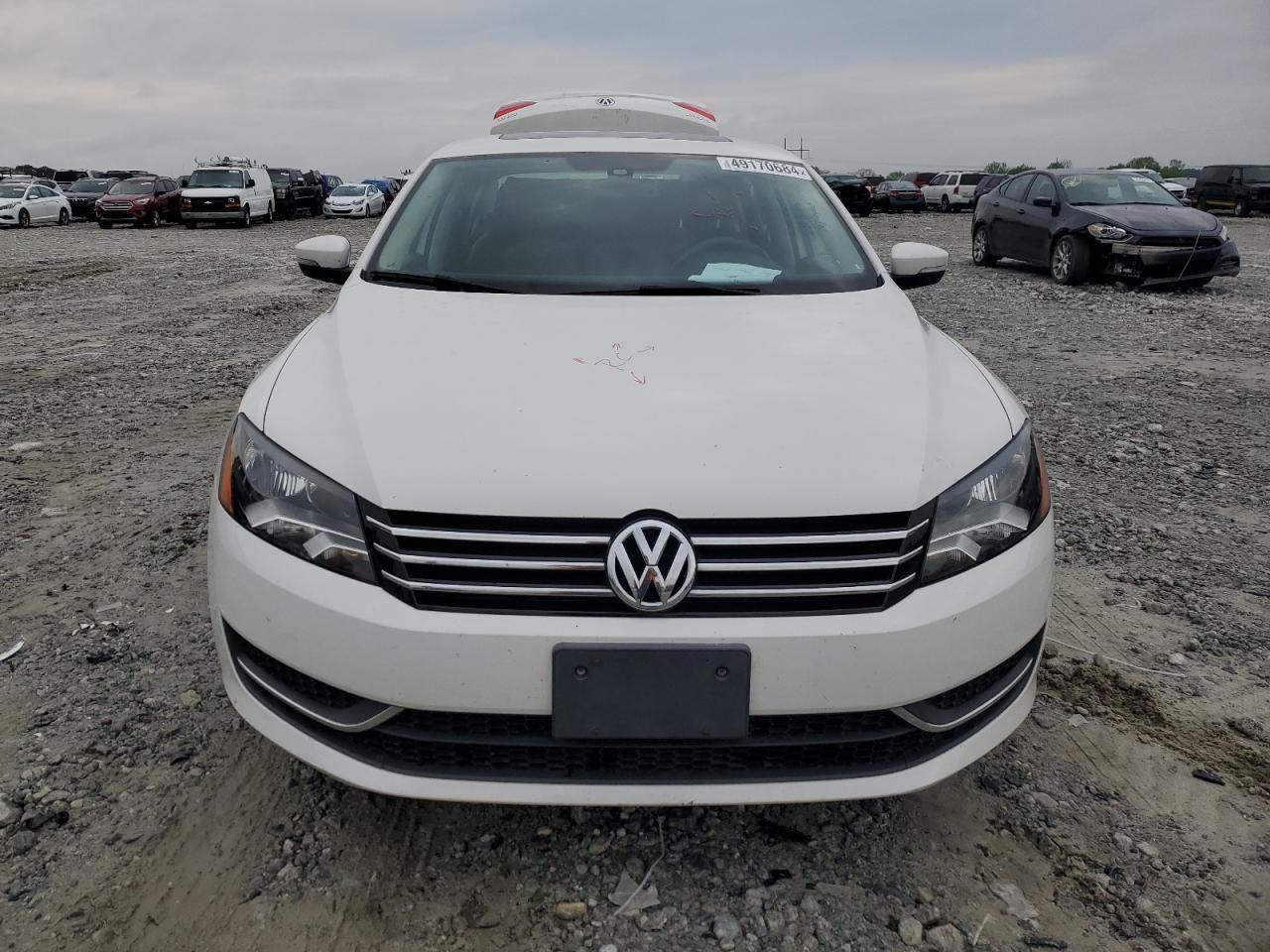 2014 VOLKSWAGEN PASSAT SE - Фото 5