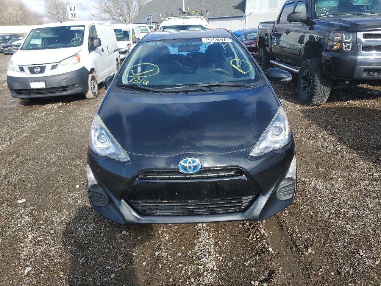 2016 TOYOTA PRIUS C - Фото 5