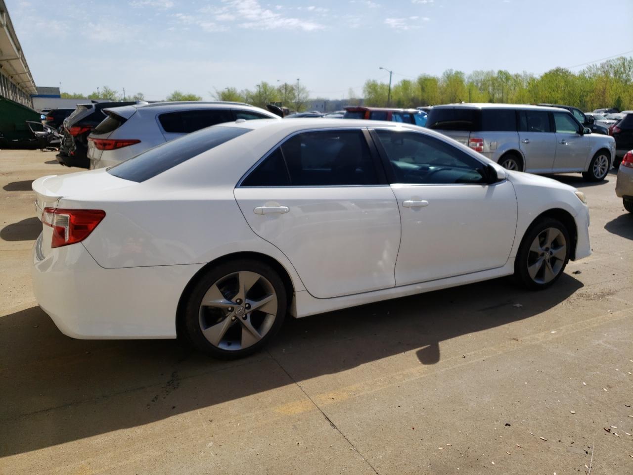 2012 TOYOTA CAMRY SE - Image 3