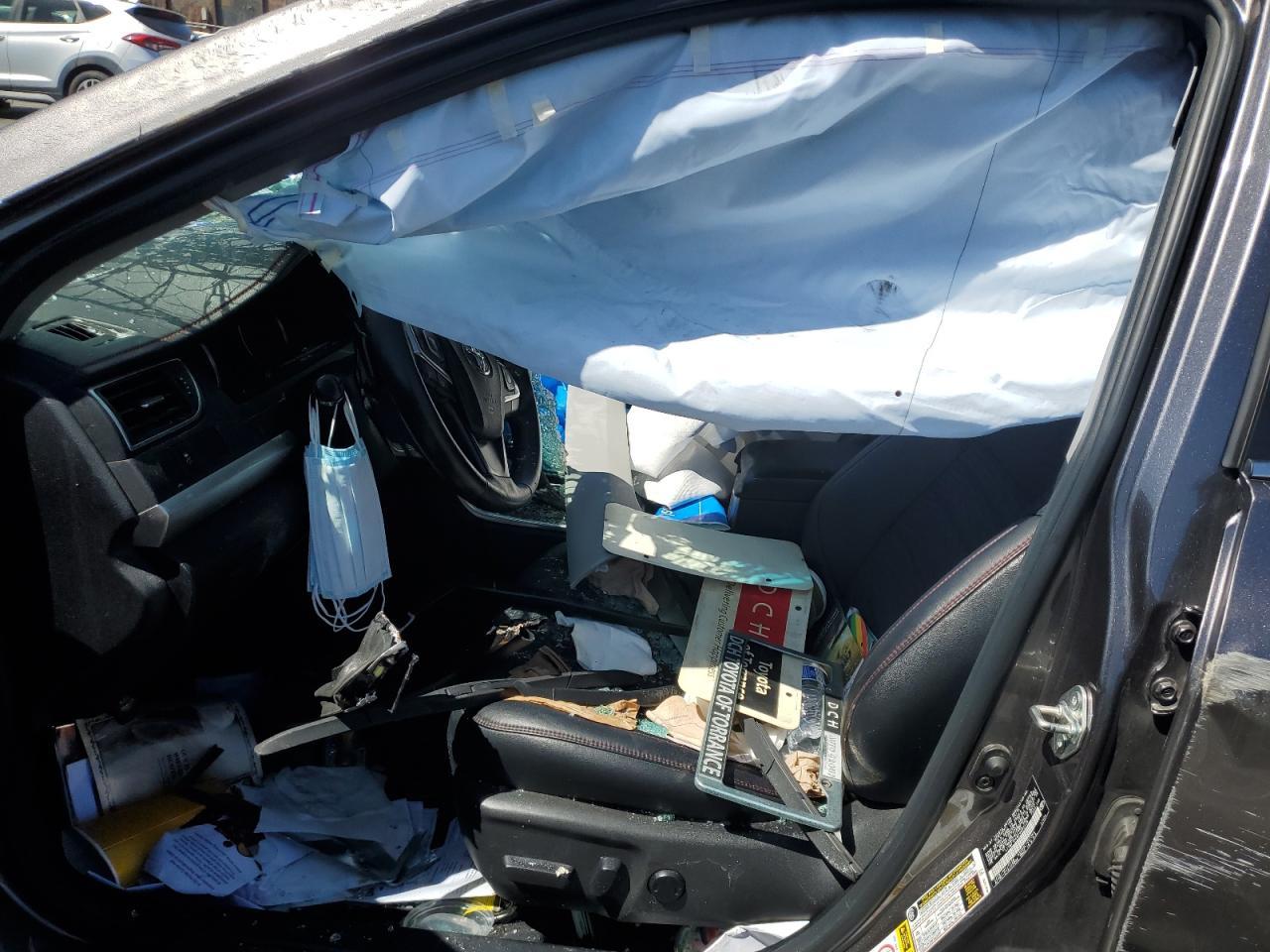 2015 TOYOTA CAMRY LE - Image 7