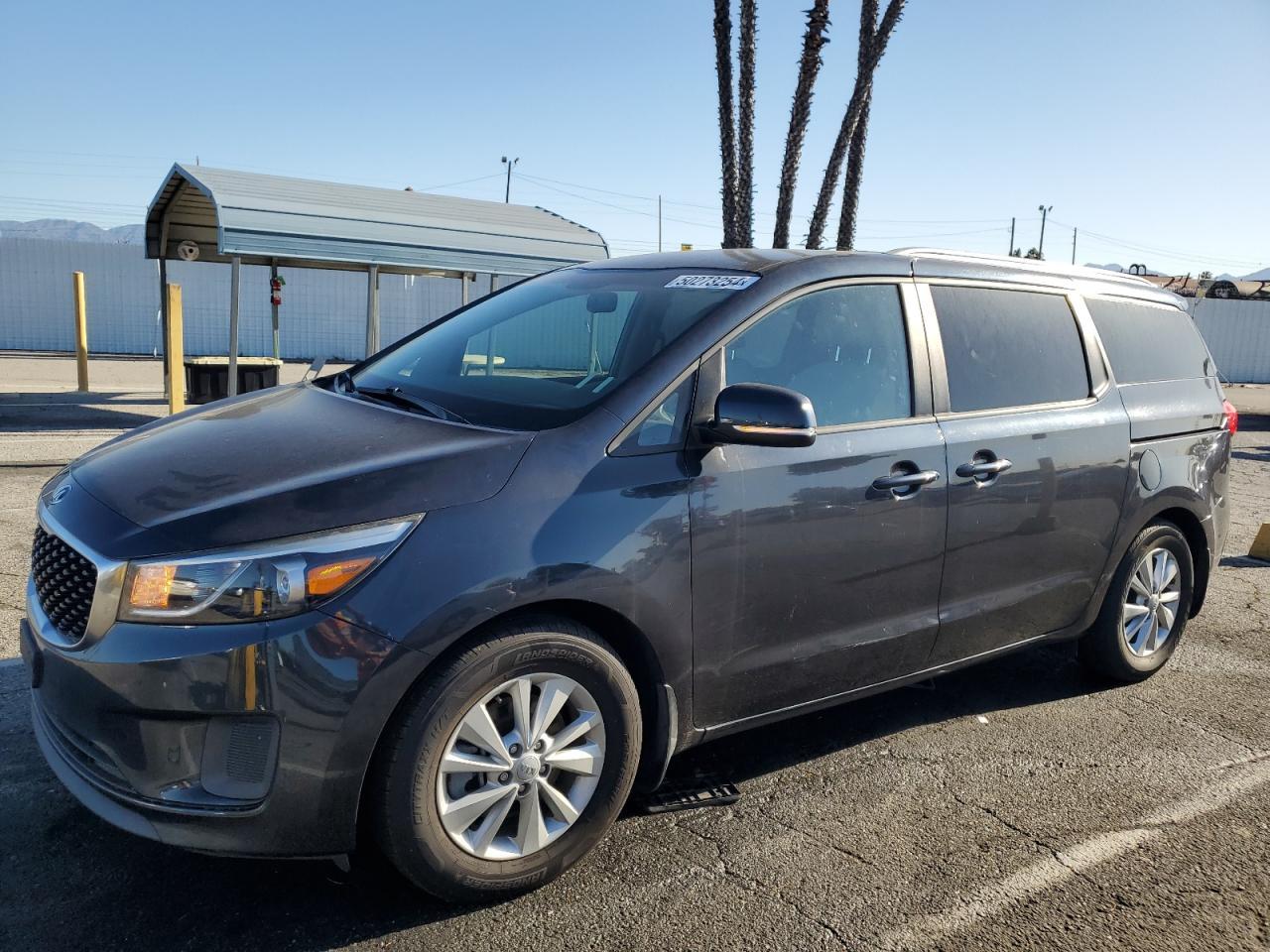 2016 KIA SEDONA LX