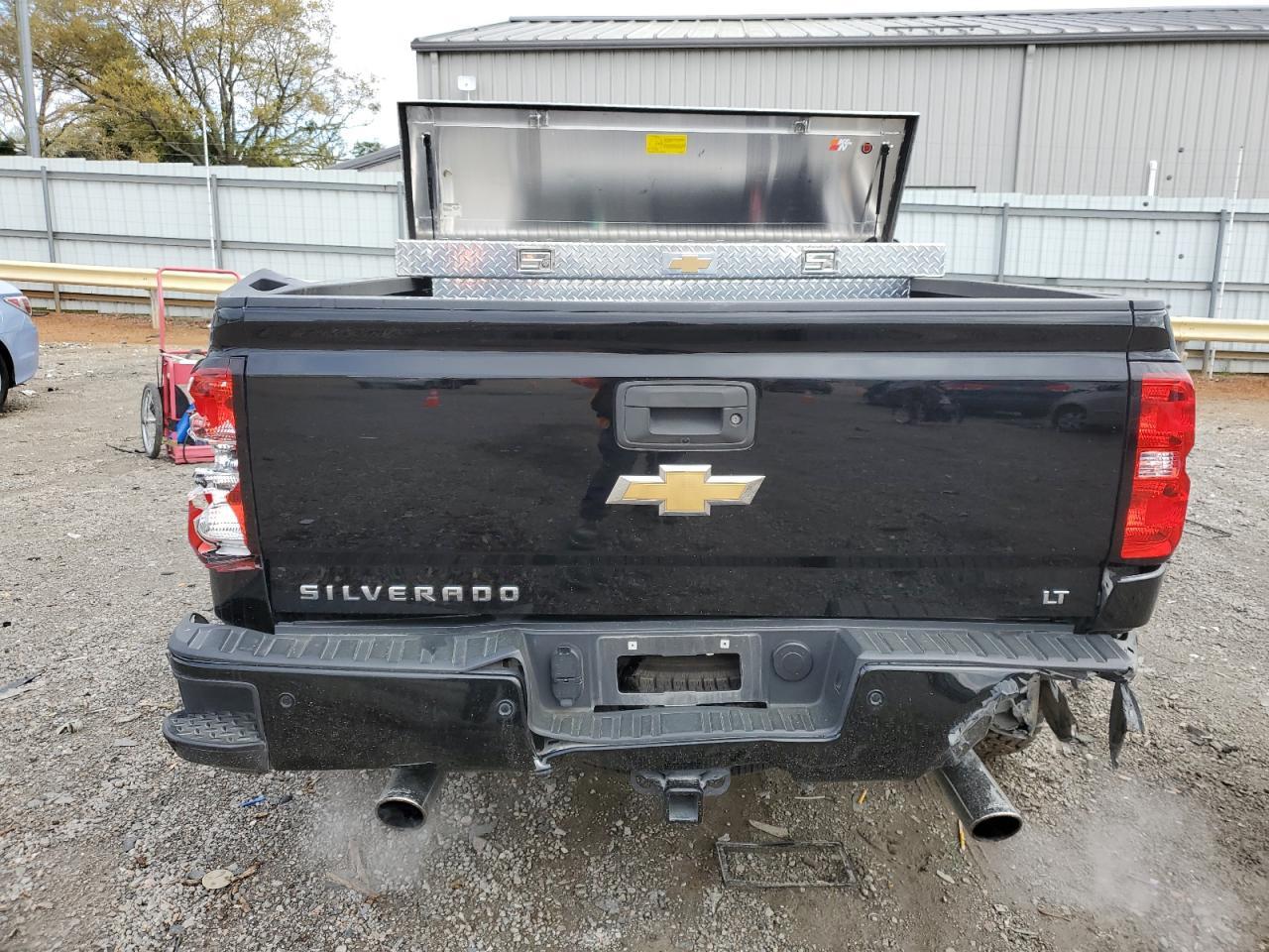 2018 CHEVROLET SILVERADO - Image 6
