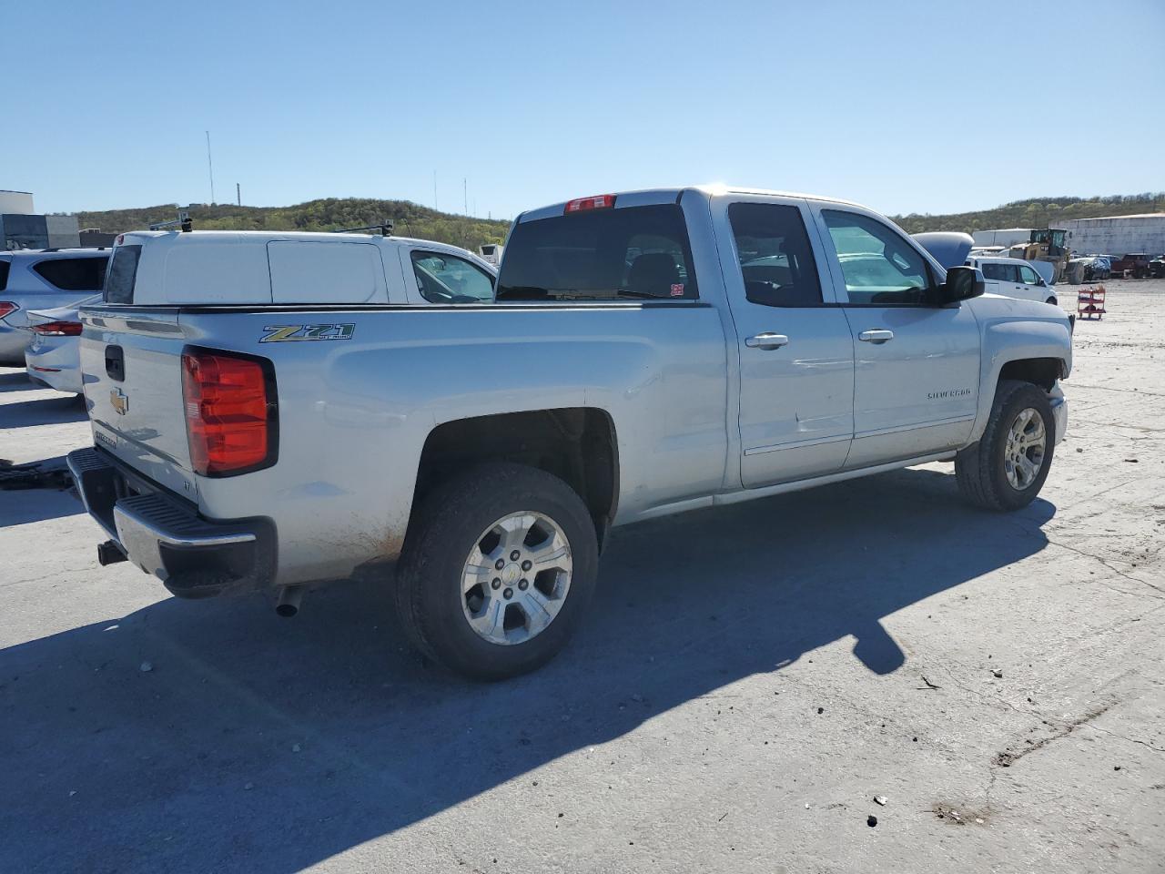 2015 CHEVROLET SILVERADO - Фото 3