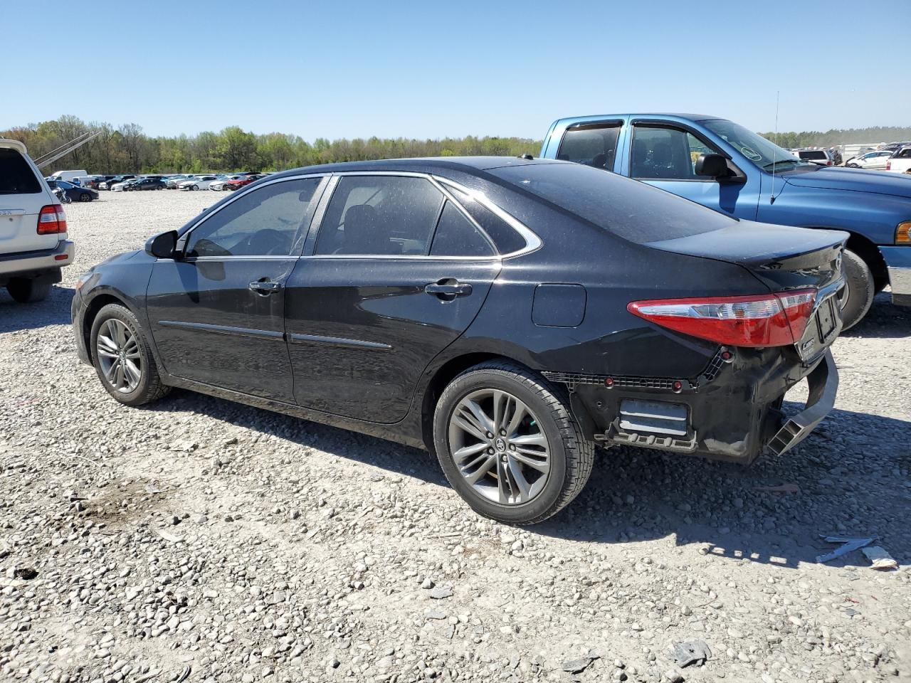 2017 TOYOTA CAMRY LE - Фото 2
