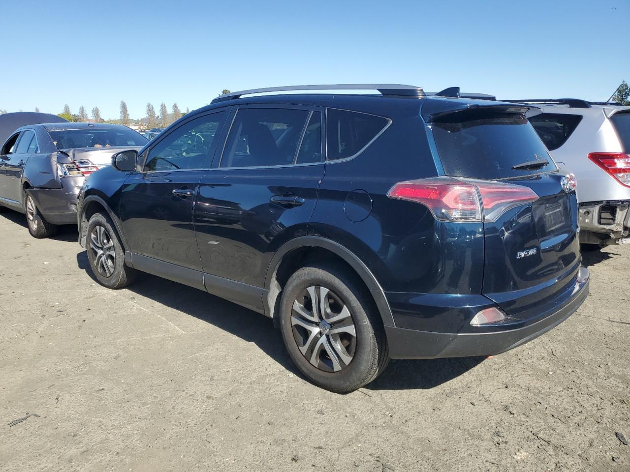 2018 TOYOTA RAV4 LE - Image 2