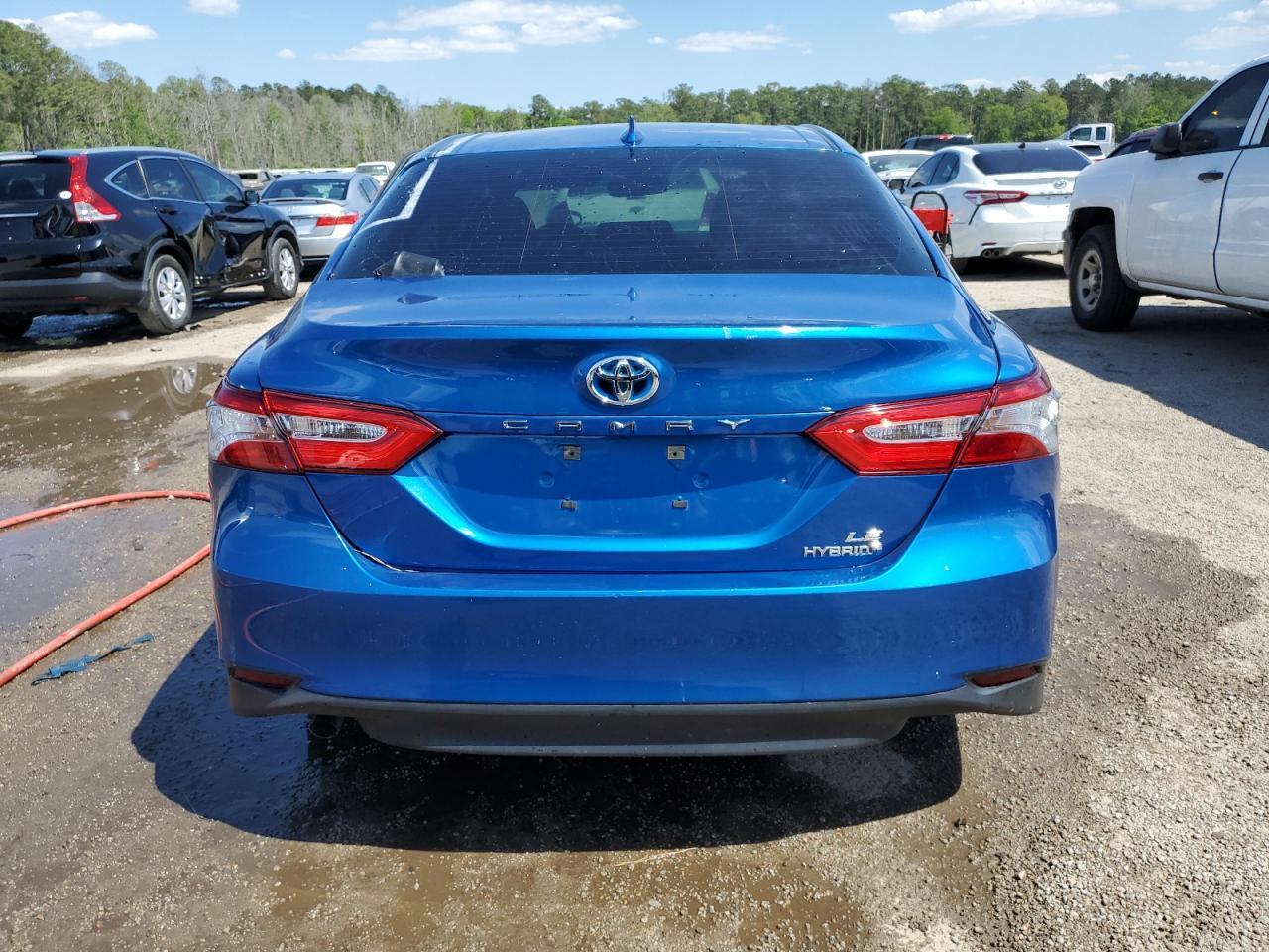 2019 TOYOTA CAMRY LE - Image 6