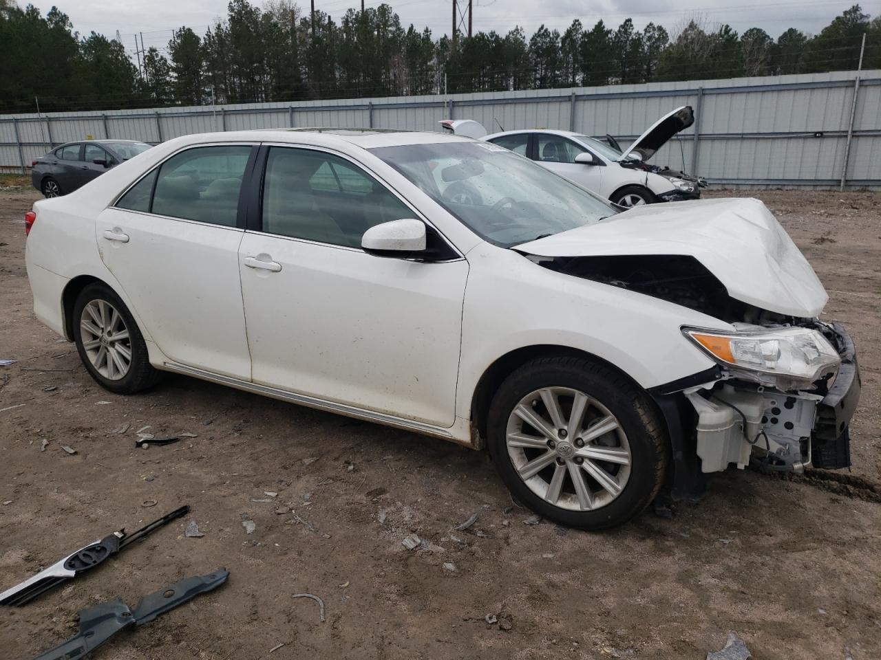 2014 TOYOTA CAMRY L - Фото 4