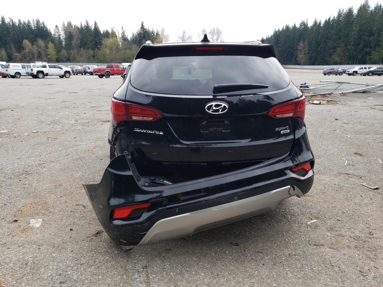 2017 HYUNDAI SANTA FE S - Image 6