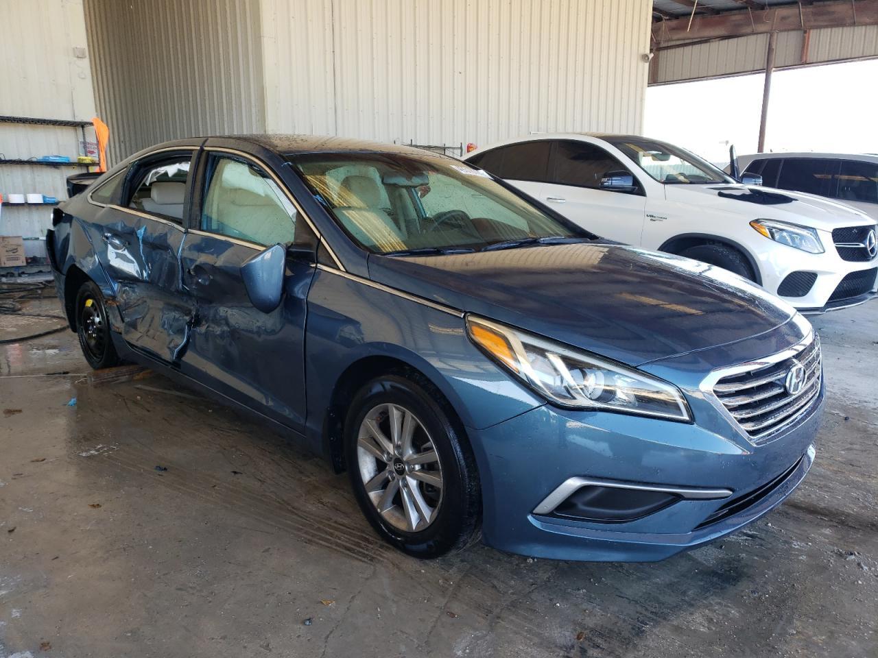2017 HYUNDAI SONATA SE - Фото 4