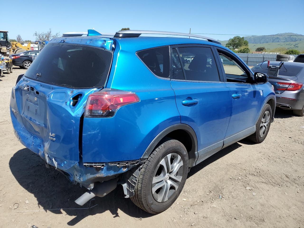 2017 TOYOTA RAV4 LE - Image 3
