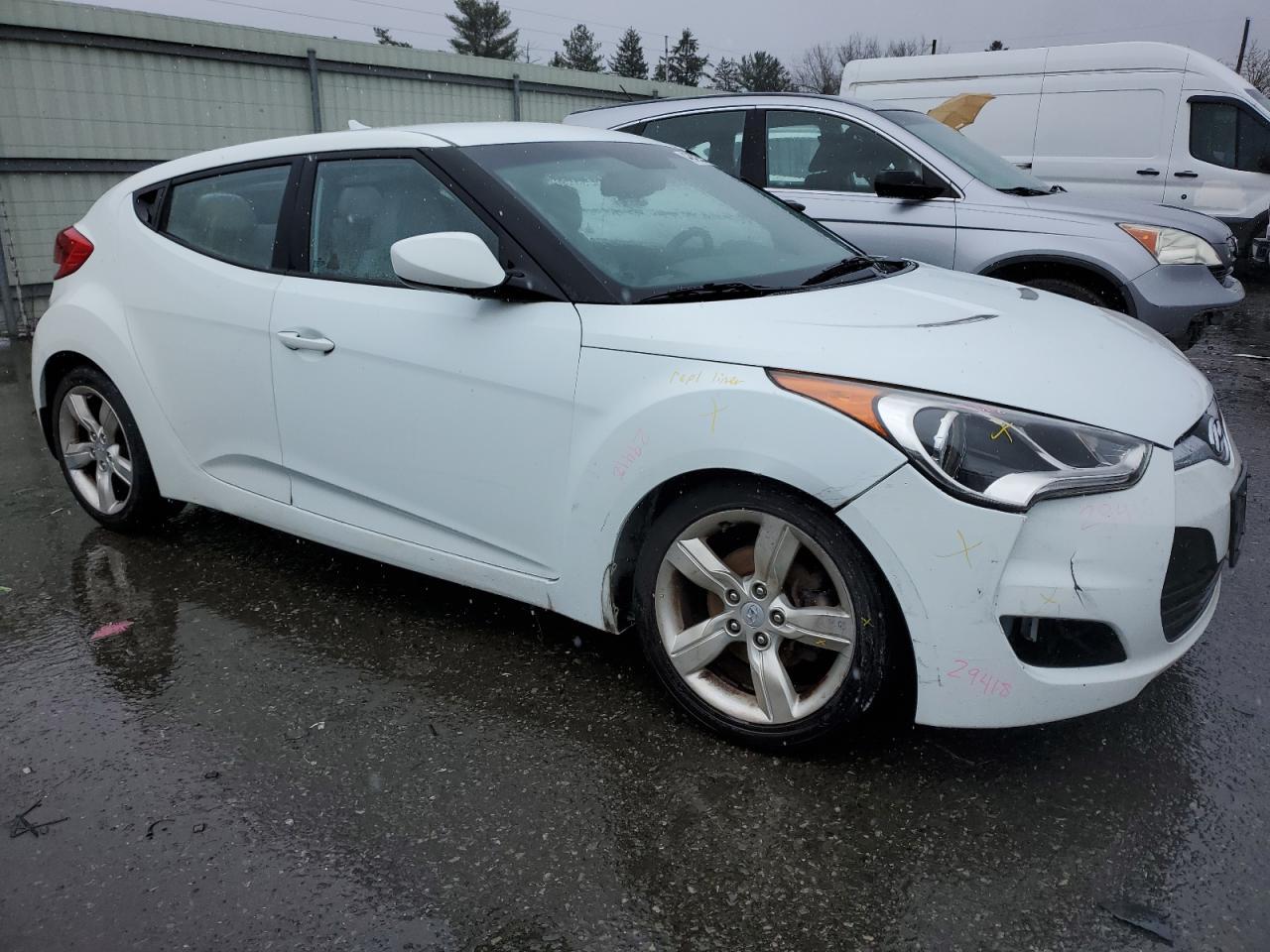 2013 HYUNDAI VELOSTER - Фото 4
